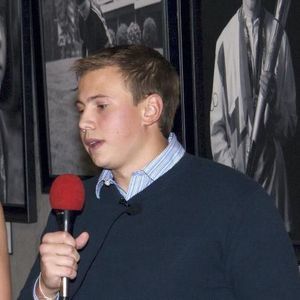 Meet your Posher, Joe